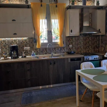 Apartment Apostolos House Center *