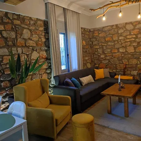 דירה Apostolos House Center